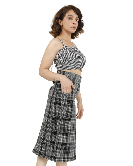 Tailored Plaid Pencil Skirt